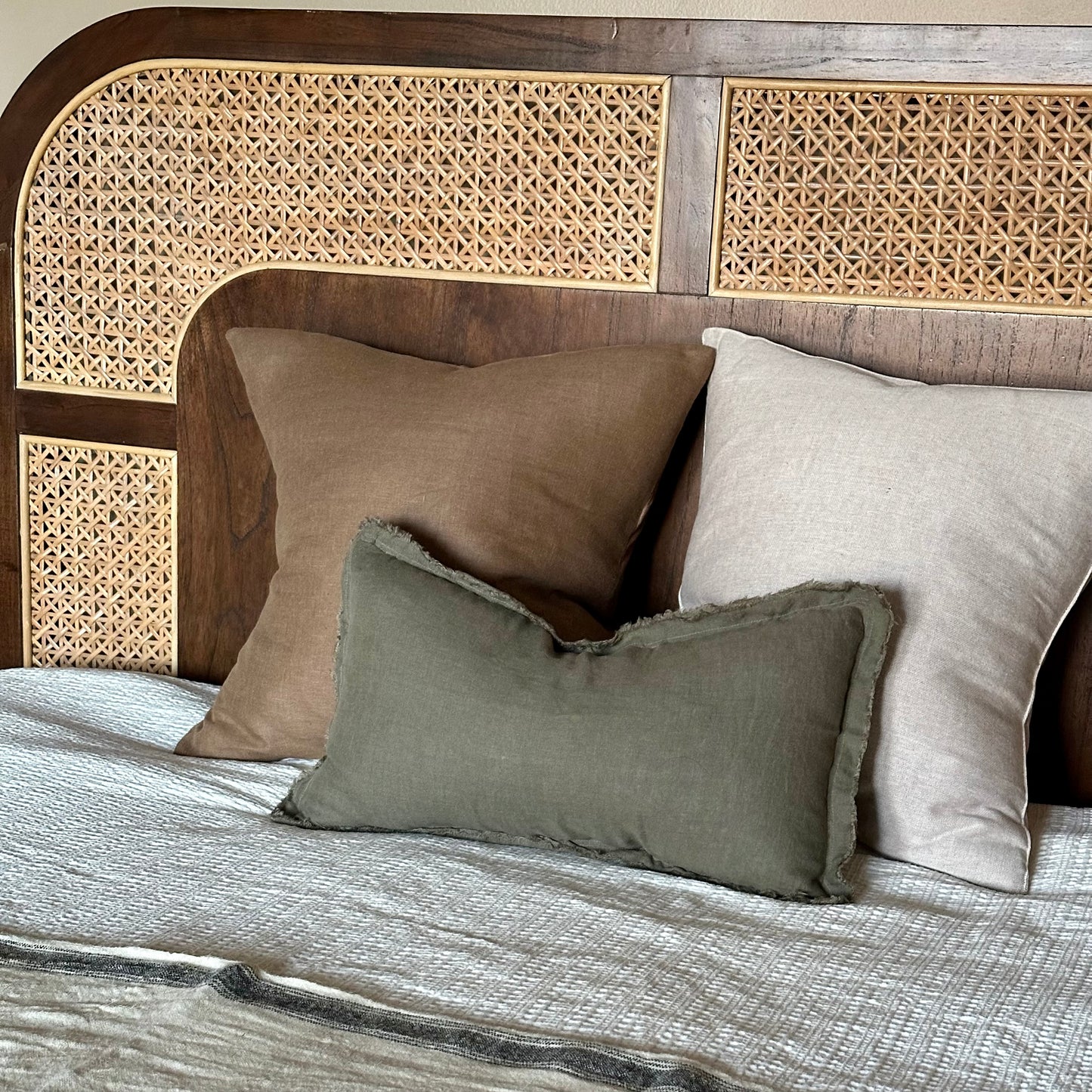 Linen Lumbar Pillow | Moss