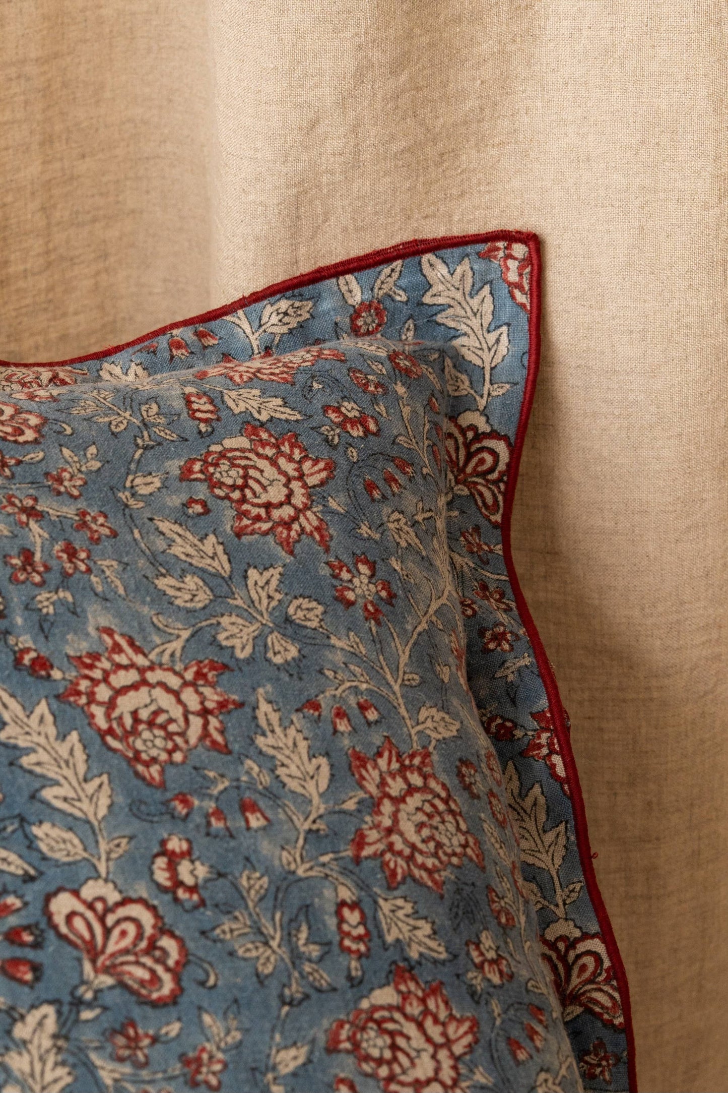 Alba Pillow